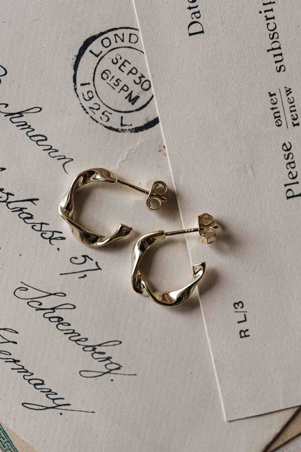 O'Milo Twisted gold hoops, Bruna