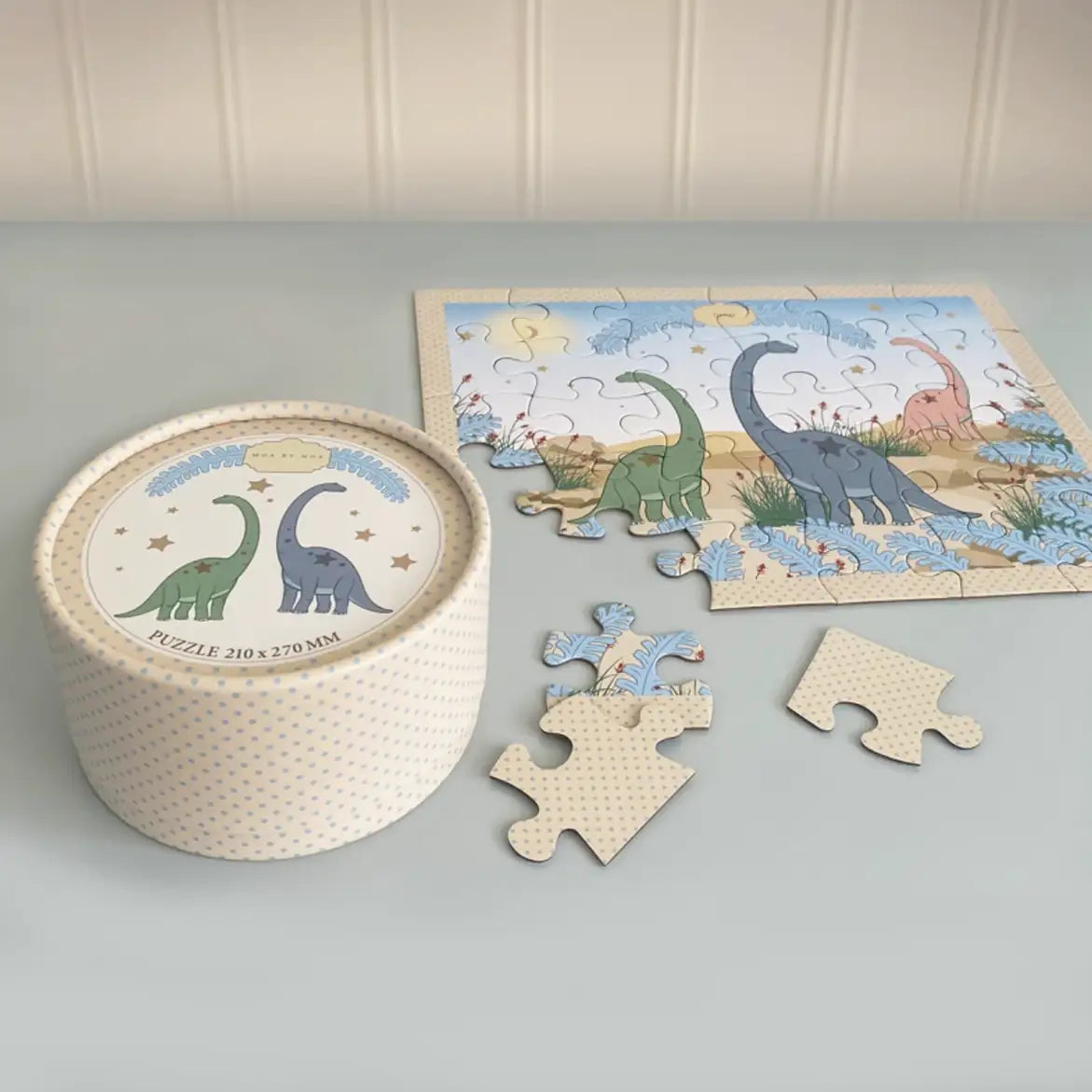 Creative learning puzzle toy for children designed to encourage problem-solving, concentration and playful discovery