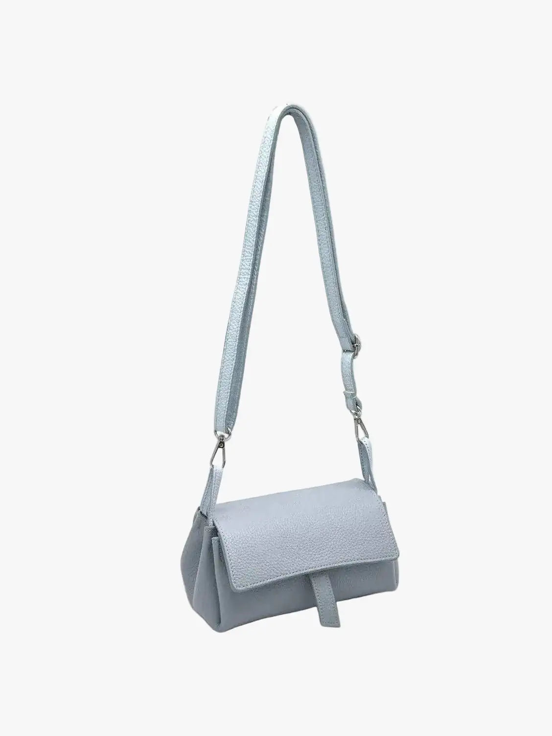 Genuine leather shoulder bag crafted from premium leather for everyday style and effortless elegance