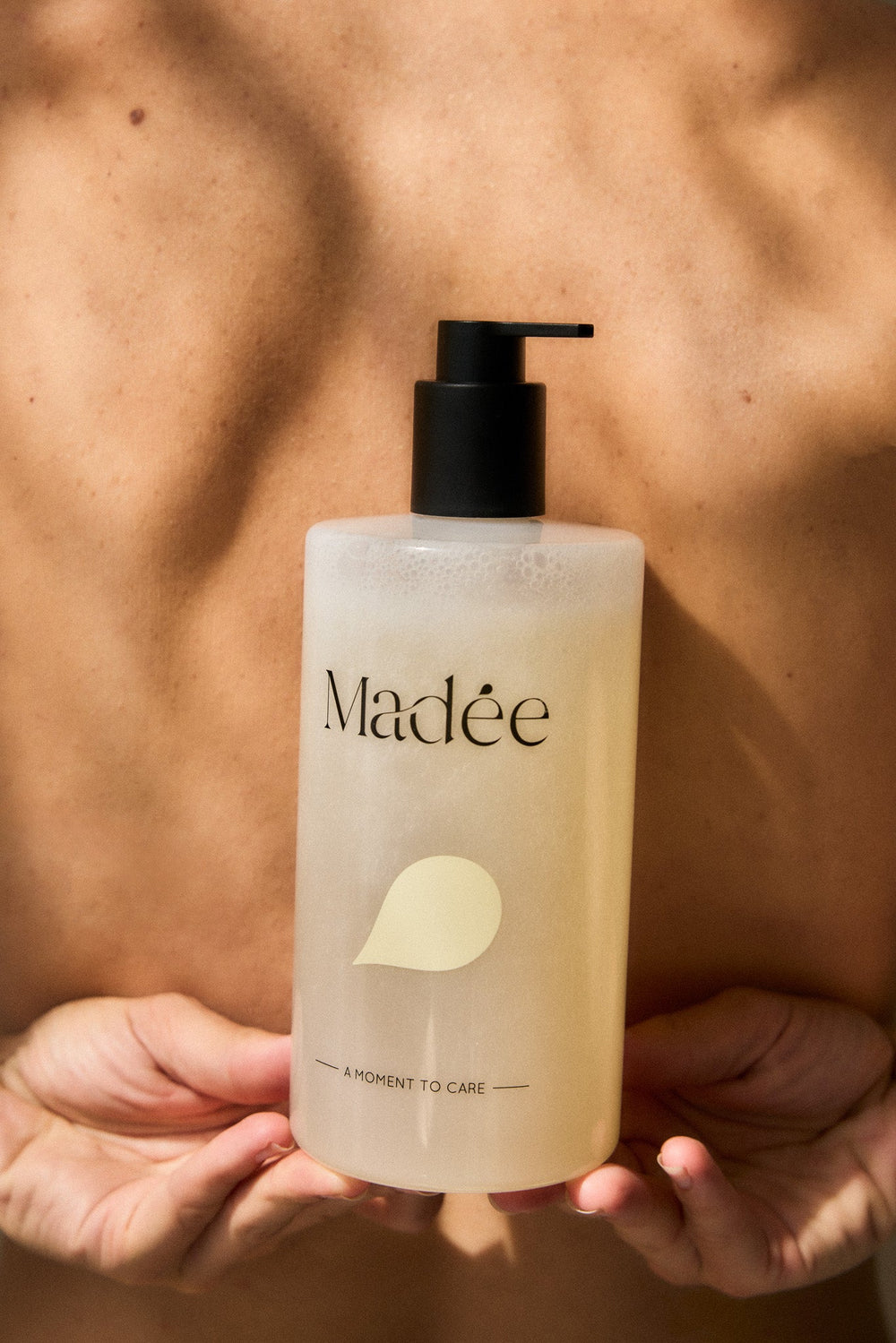 Product packaging with 'Madée' branding on a white background