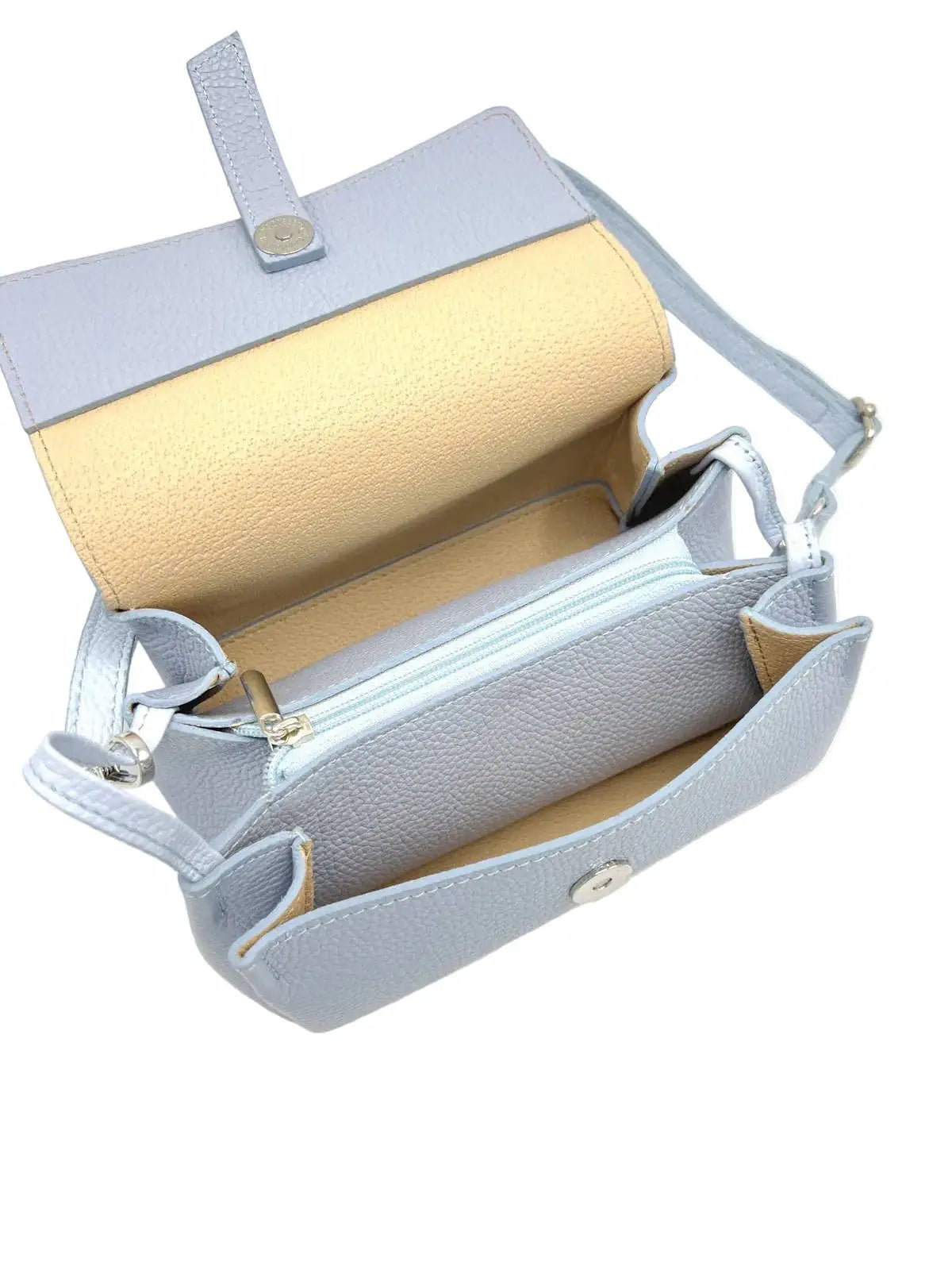 Premium leather shoulder handbag designed for effortless everyday style and sophisticated elegance
