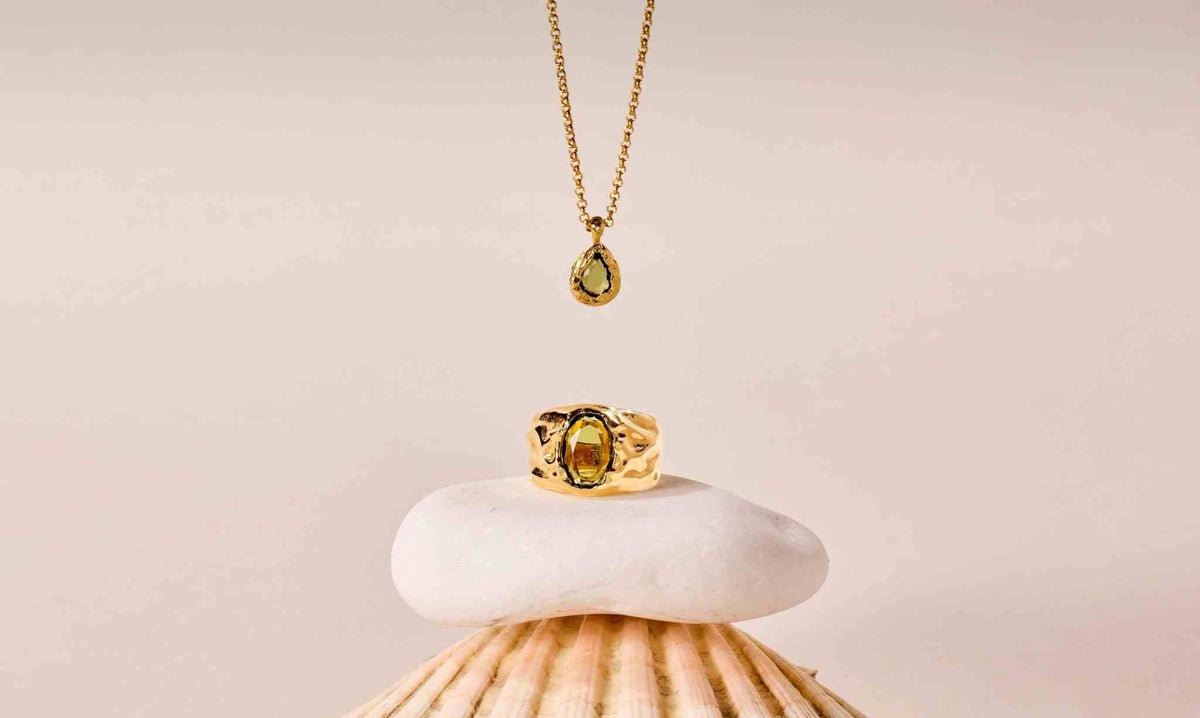 Elegant Agapée Jewelry collection featuring timeless necklaces and modern statement pieces