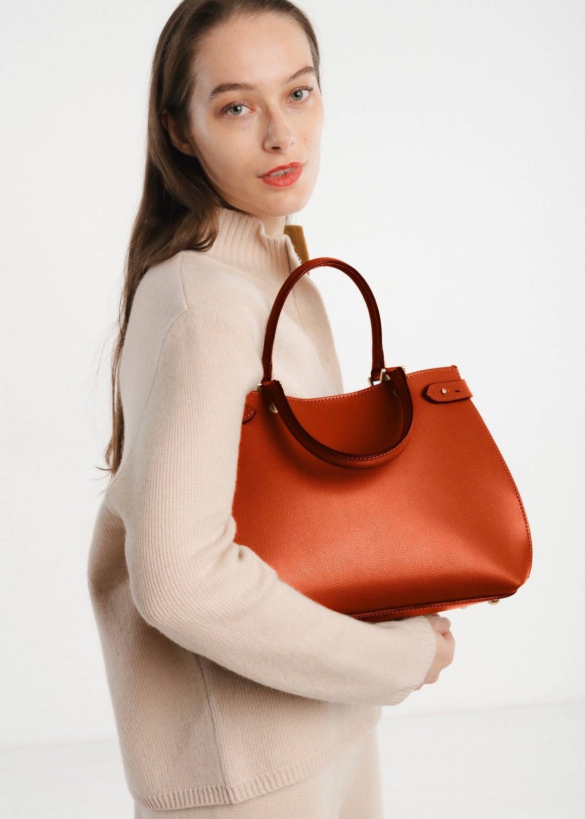 Signature Edit premium gifts showcasing elegant and refined wearable essentials