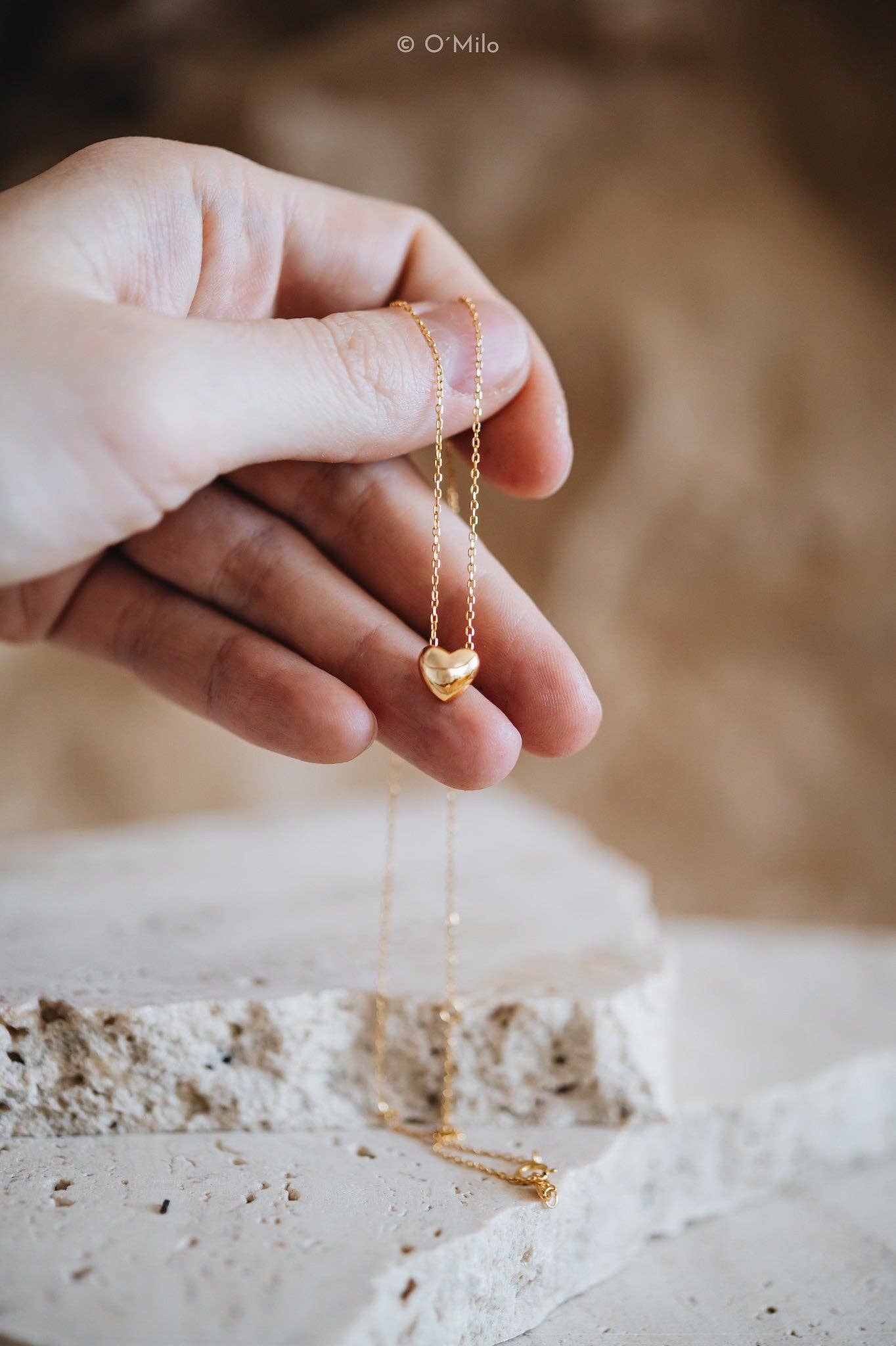 AMIE Heartbeat necklace