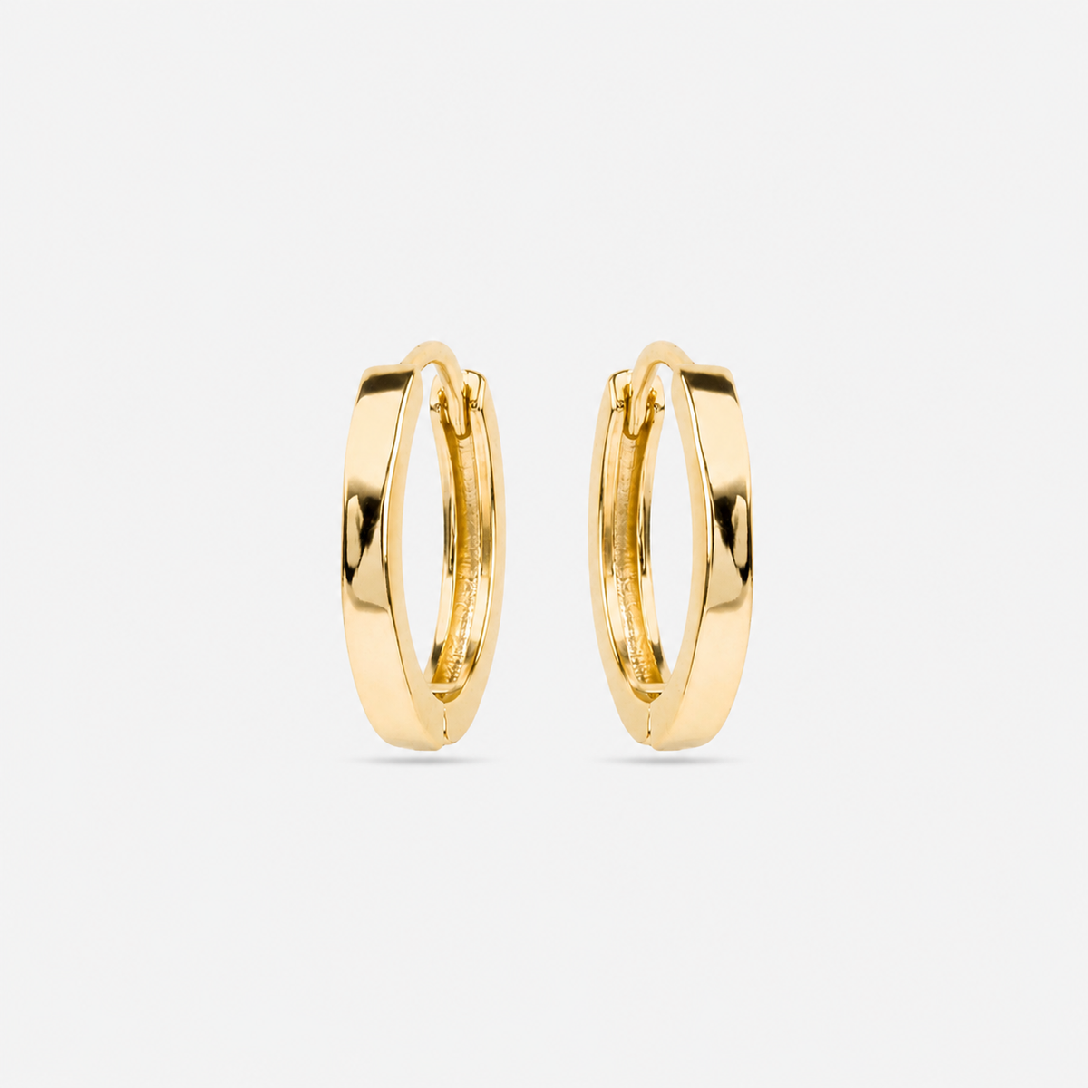  Erespa statement earrings with a polished 18K gold finish and timeless elegant design