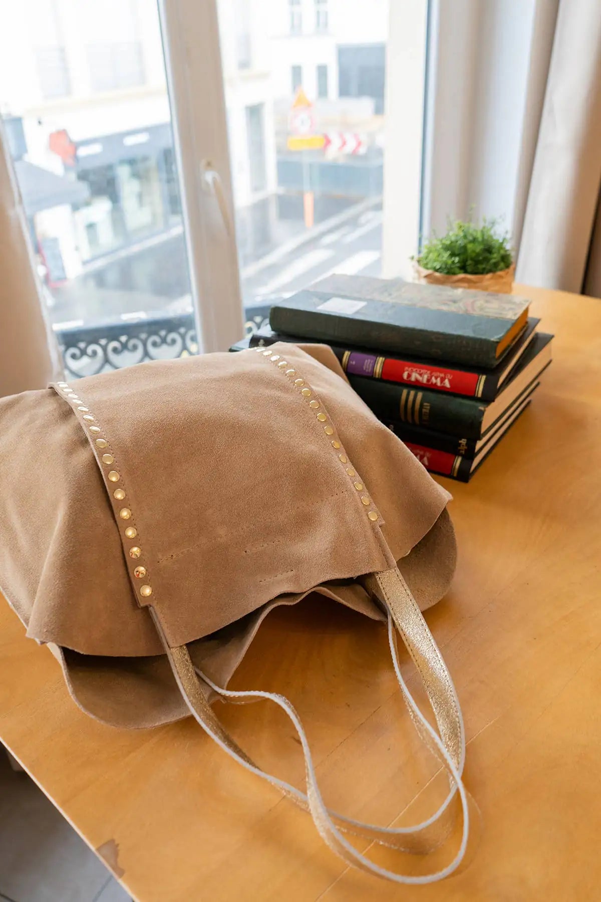 a10907-ad.myshopify.com GAELLE Suede Bag (Beige)
