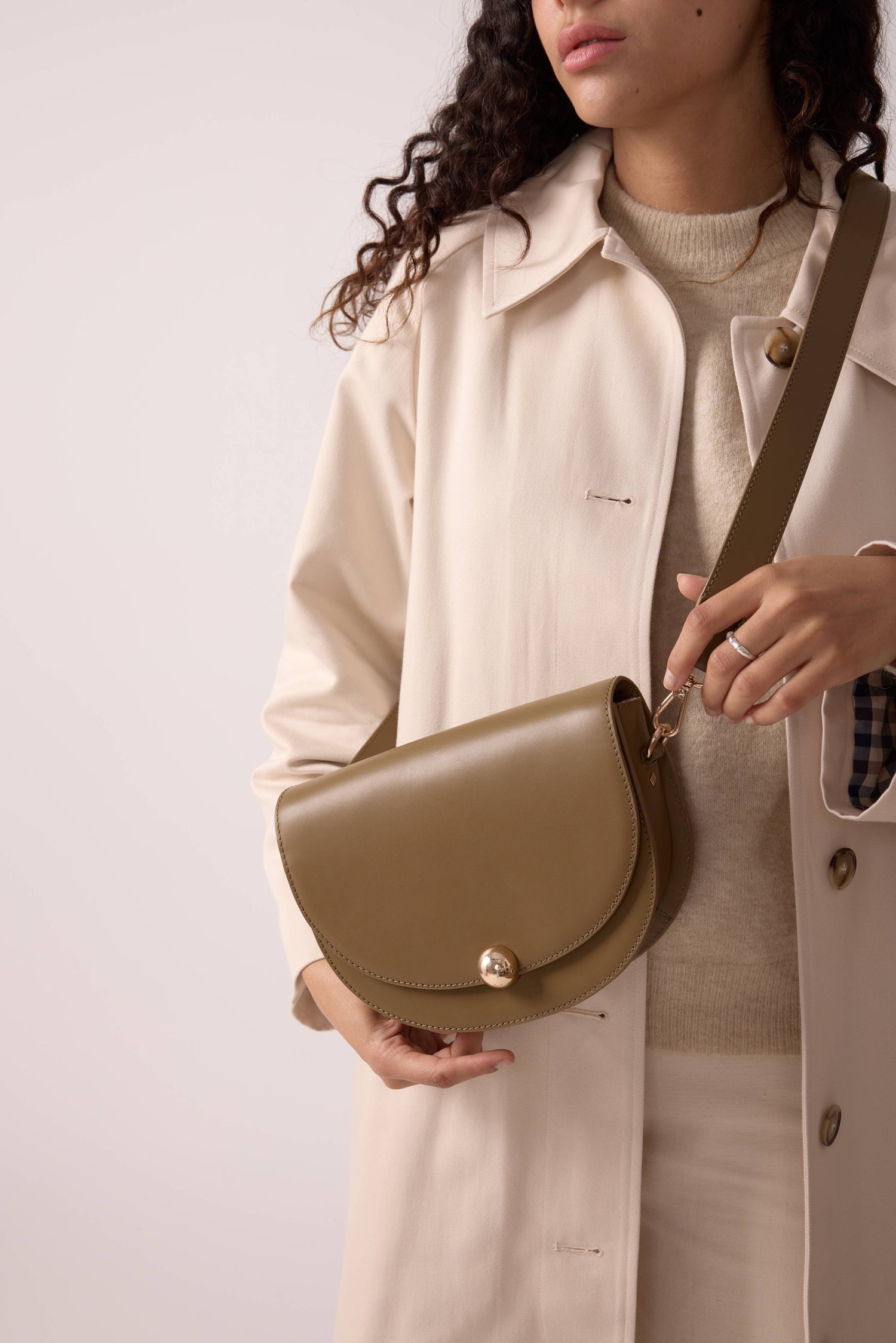 Maradji Noa Bronze Leather Baguette Bag – stylish handmade leather shoulder bag for women