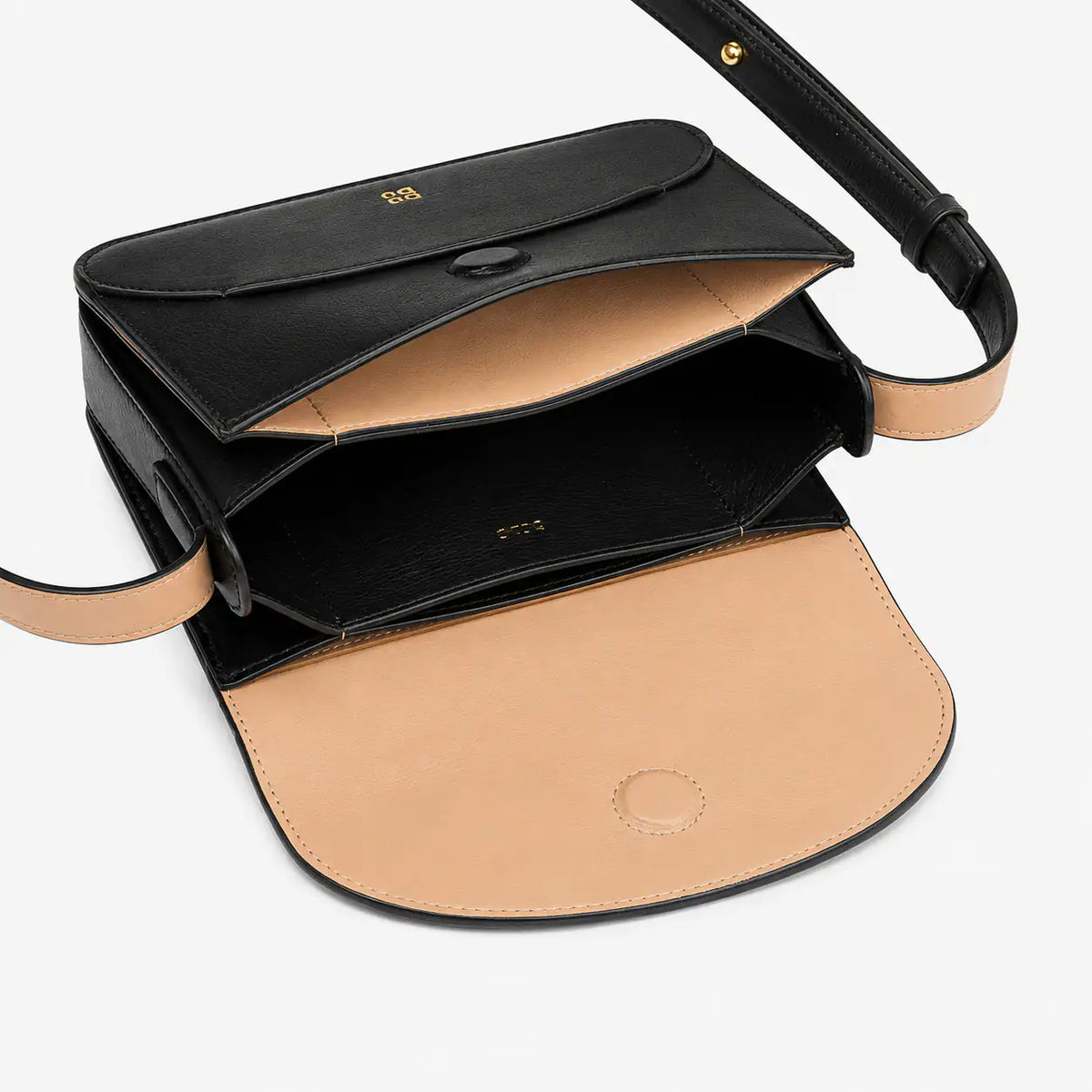  Pocket Elegance multicolor leather bag crafted from full-grain calf Nappa leather for sophisticated everyday use