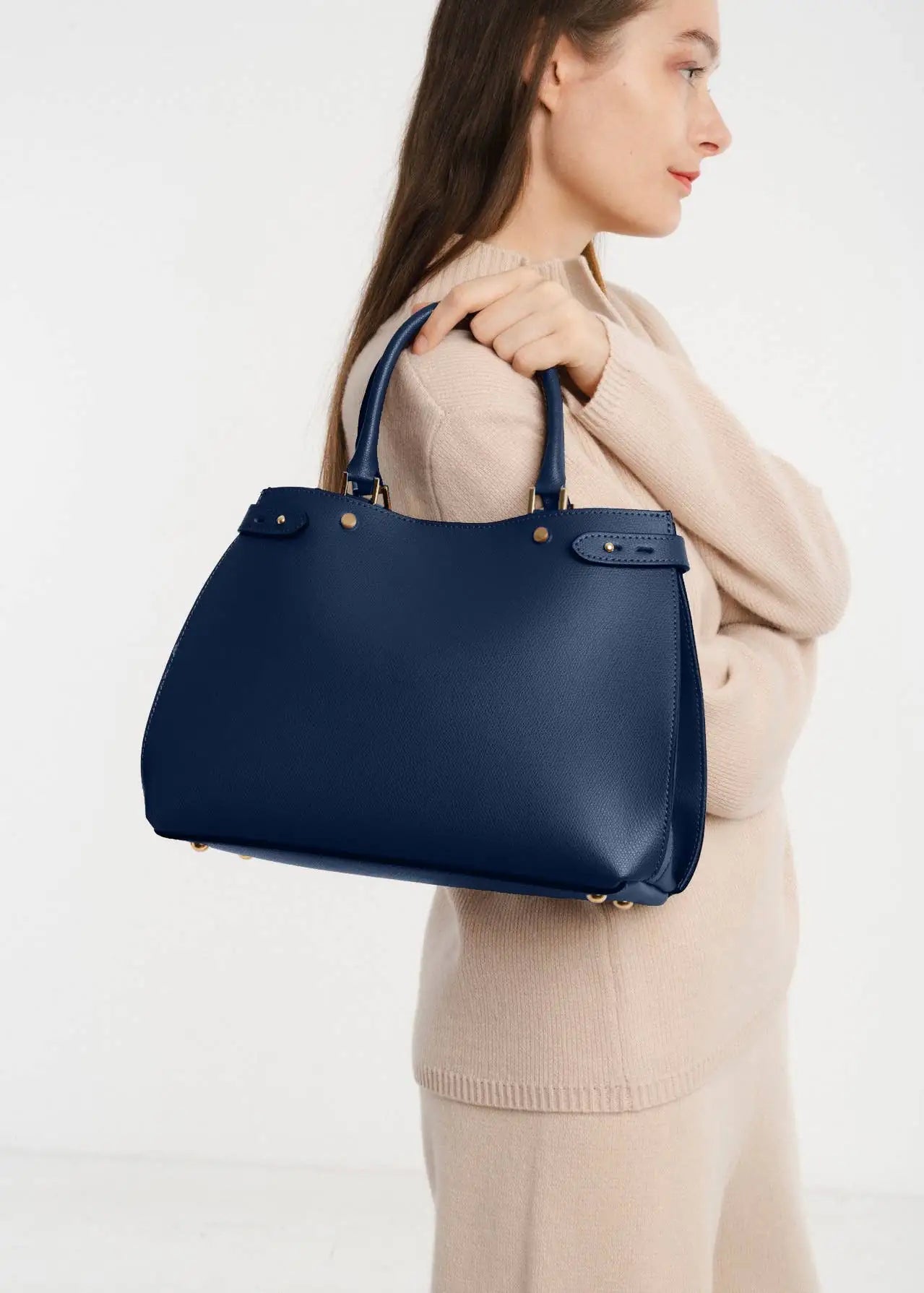 a10907-ad.myshopify.com Timeless Italian Elegance Handbag