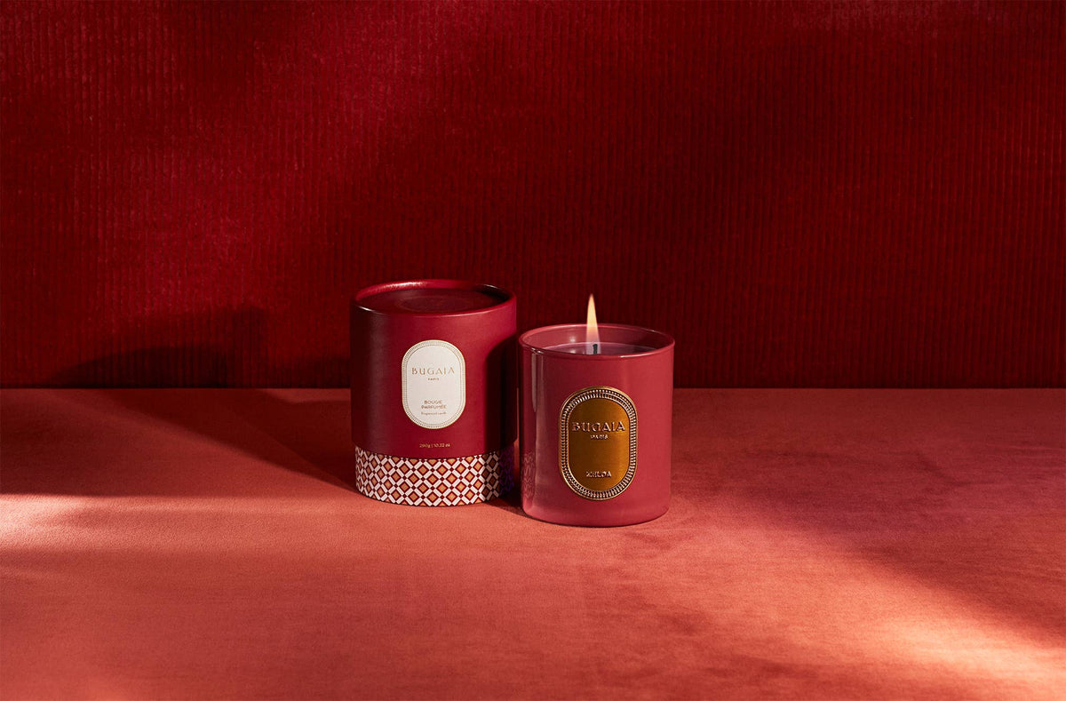  Zelda luxury scented candle designed to create a warm and elegant atmosphere at home